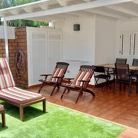 Vakantiehuis Casa Miro, Private Terrace, Bbq, Wifi And Air-con Playa Blanca (Lanzarote)