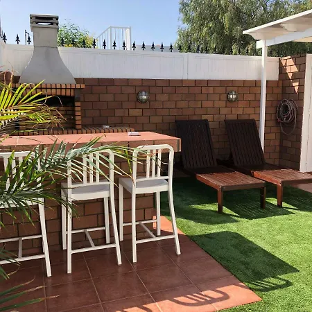 Vakantiehuis Casa Miro, Private Terrace, Bbq, Wifi And Air-con